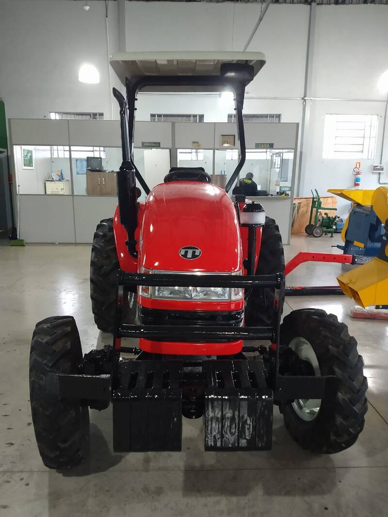 TRATOR TRAMONTINI 5045 - 4X4 - ANO 2014 - "VENDIDO"